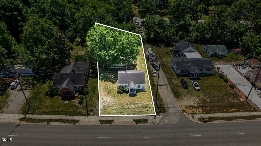 Photo of 2215 Hunter Hill Road