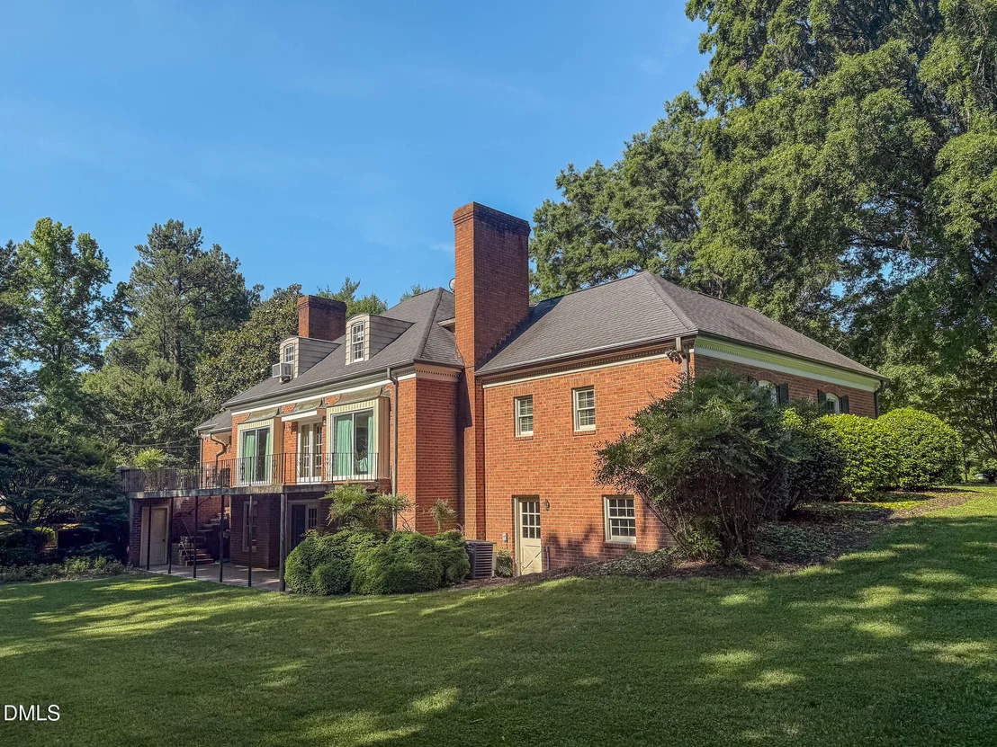Photo of 382 Wimbledon Drive