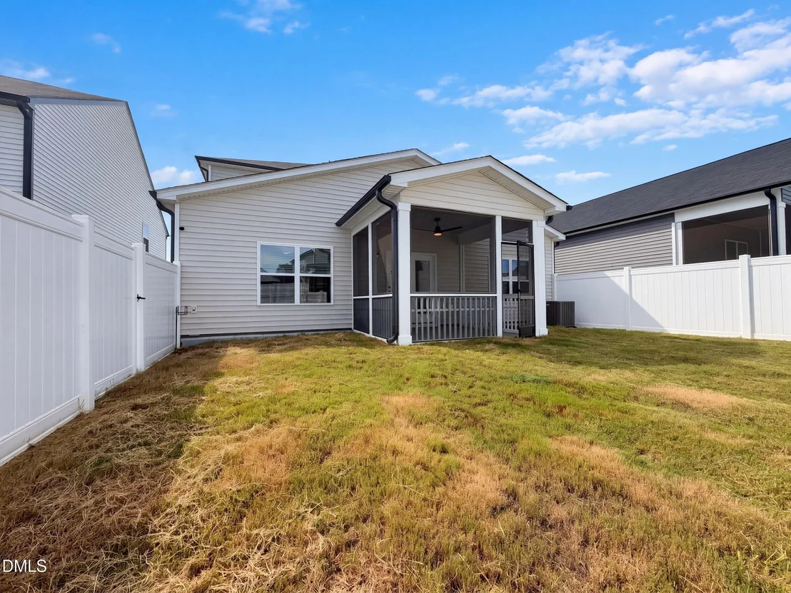 Photo of 109 S Stonemill Trail