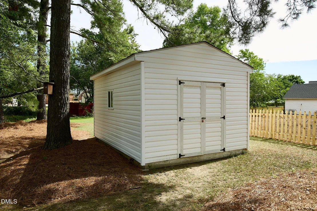 Photo of 4530 Dewfield Drive N