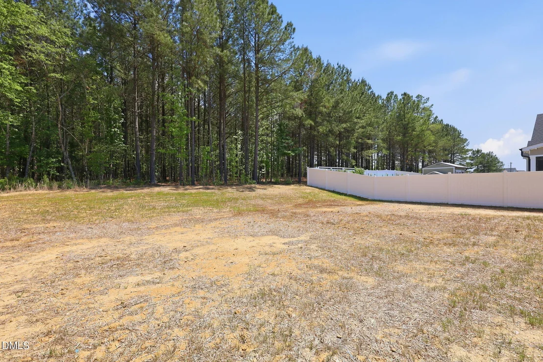 Photo of 122 Grinnell Loop