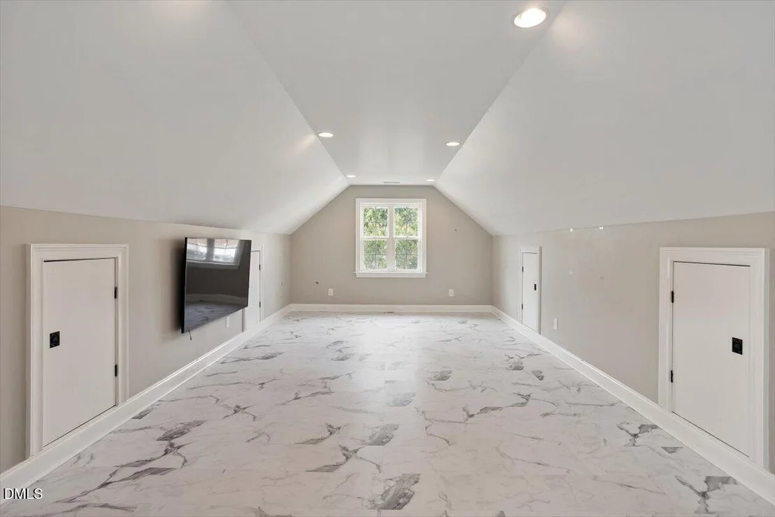 Photo of 89 River Knoll Drive