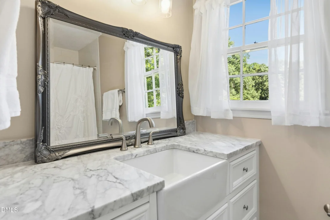 Photo of 1309 Swallow Drive