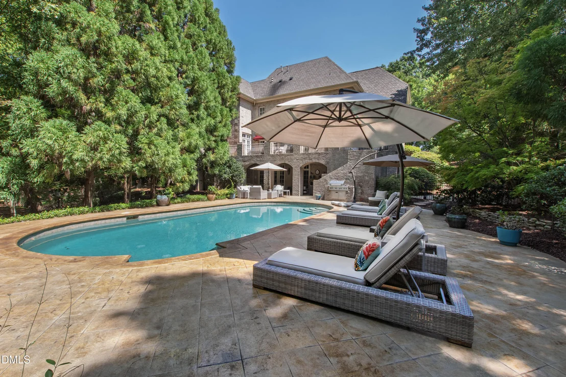 Photo of 113 Richelieu Drive