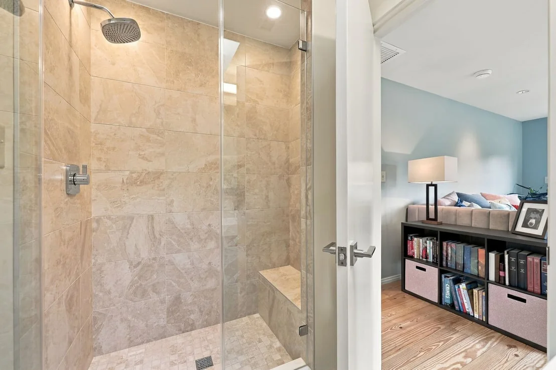 Photo of 3007 Surrey Road