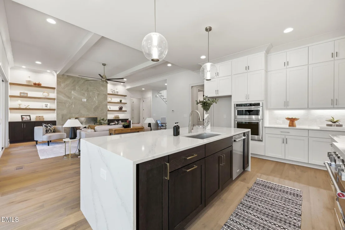 Photo of 35 Chestnut Oak Drive