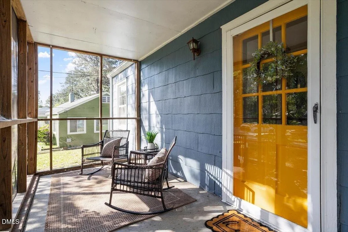Photo of 1512 London Circle