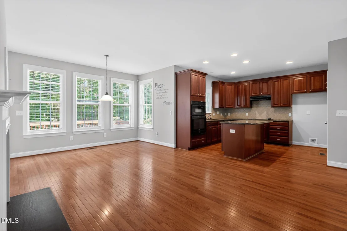 Photo of 370 Long View Drive