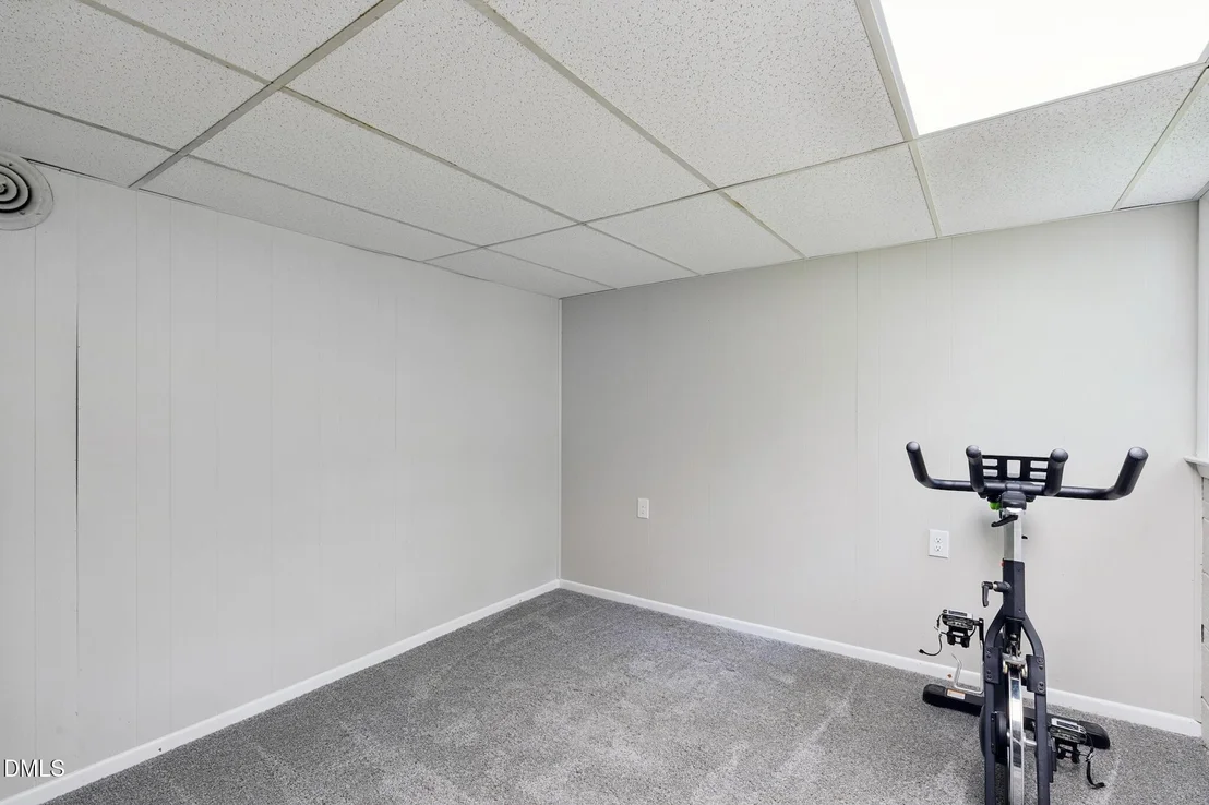 Photo of 412 Pinecroft Drive