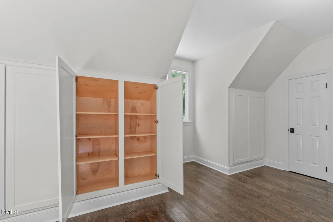 Photo of 206 Johnstone Court