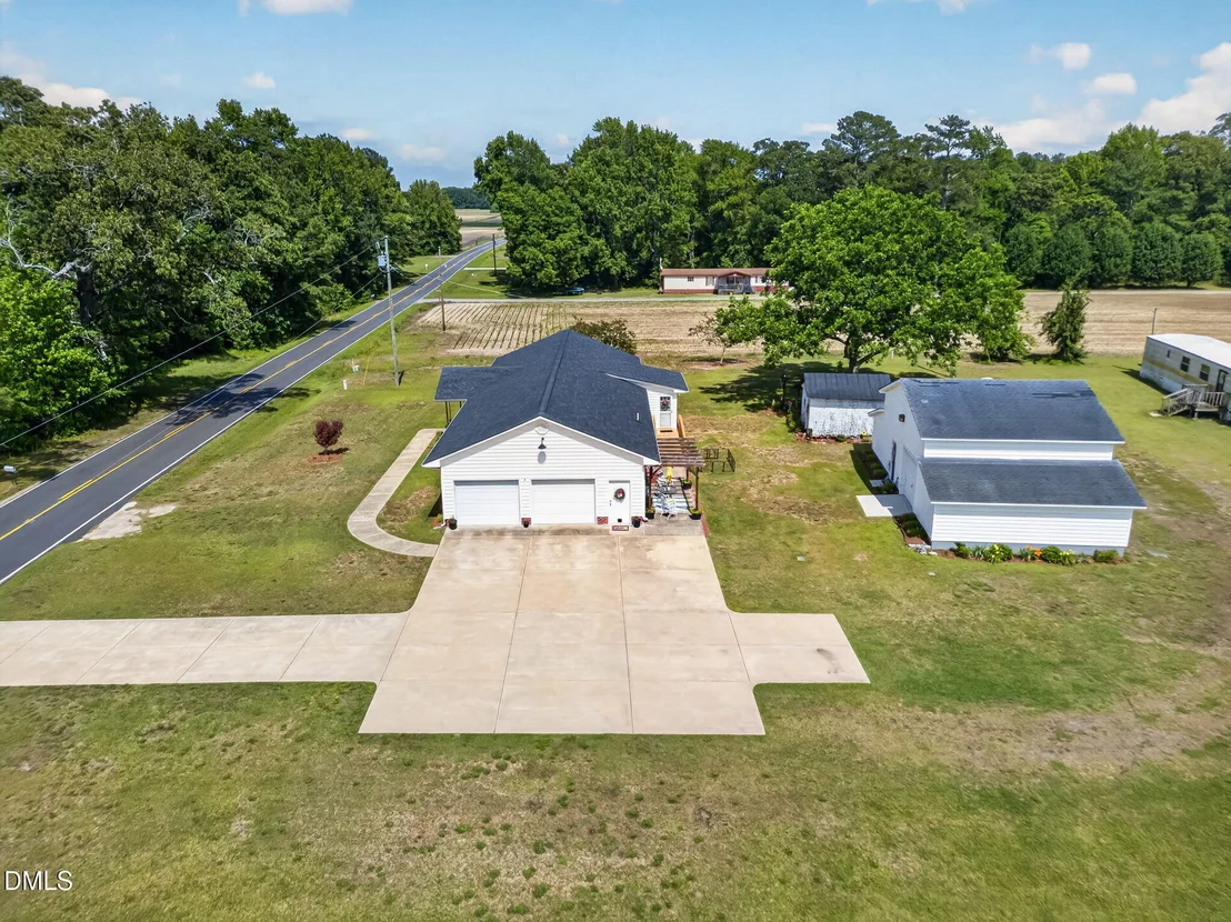 Photo of 1490 Scott Road