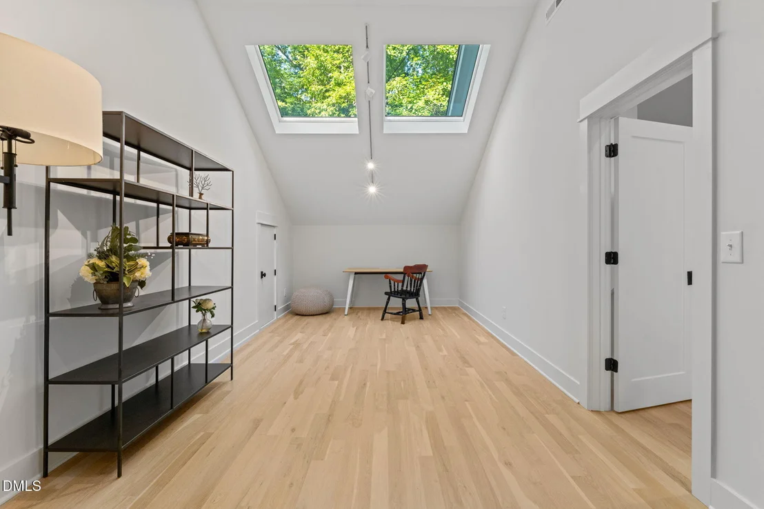 Photo of 565 Erwin Road