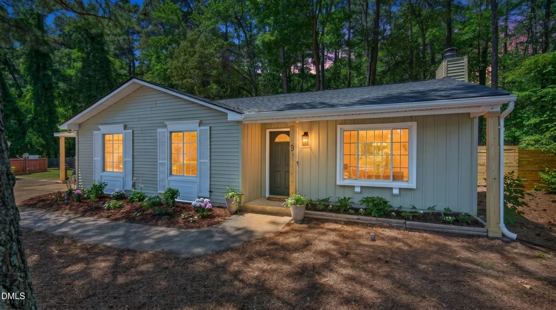 Photo of 9 Galaxy Court
