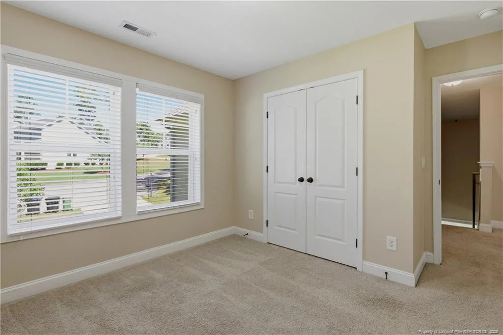 Photo of 31 Waterside Circle