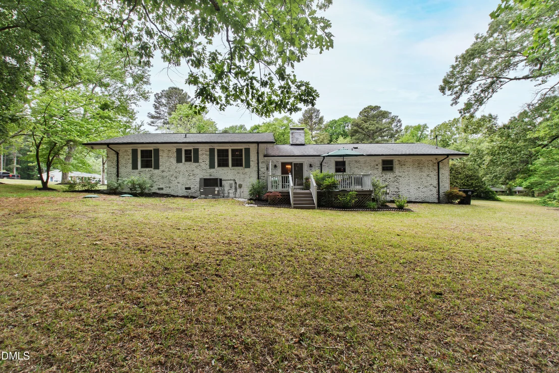 Photo of 100 Old Meadowbrook Drive