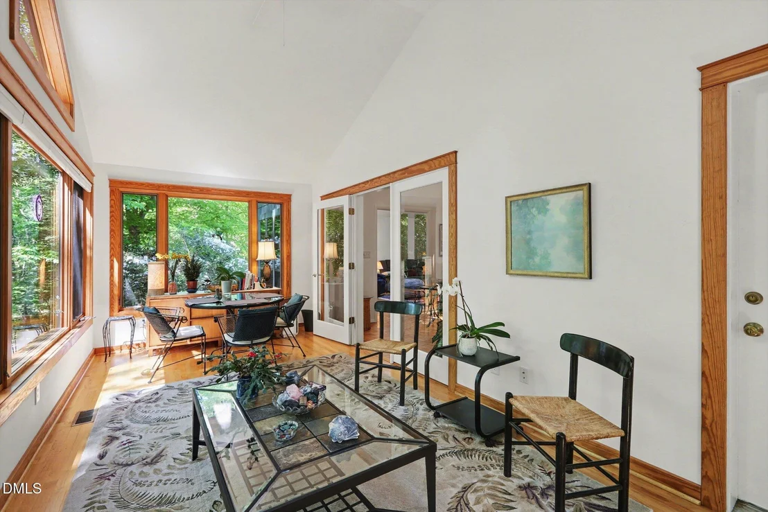 Photo of 223 Windlestraw