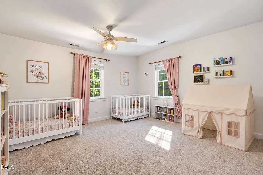 Photo of 415 River Bluff Drive N
