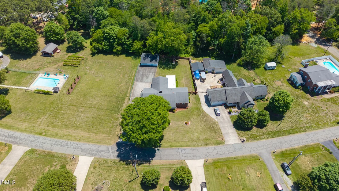 Photo of 1244 Lawndale Drive