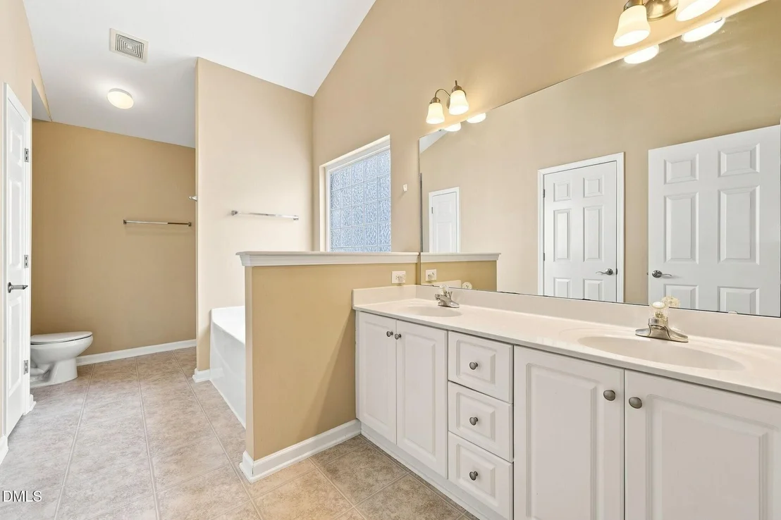 Photo of 2427 Pepperstone Drive