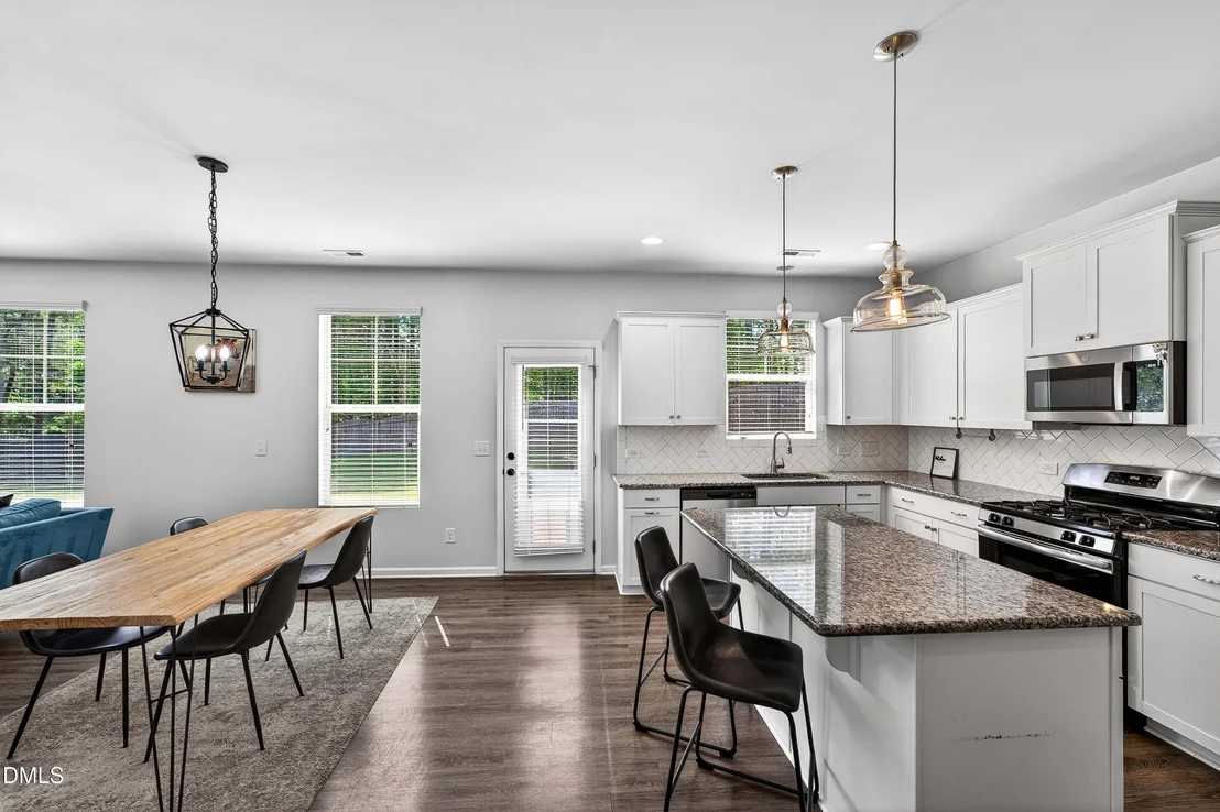 Photo of 410 Chestnut Oak Place