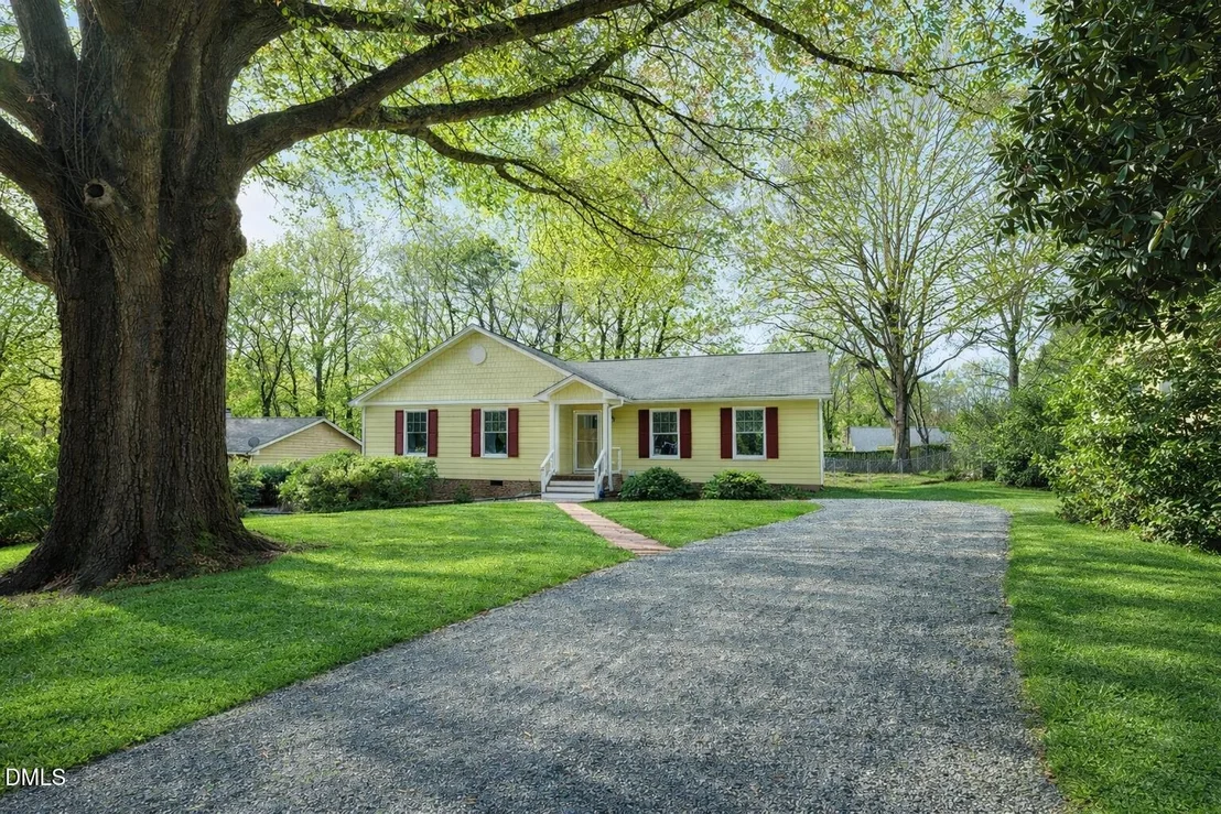 Photo of 514 Holtz Lane