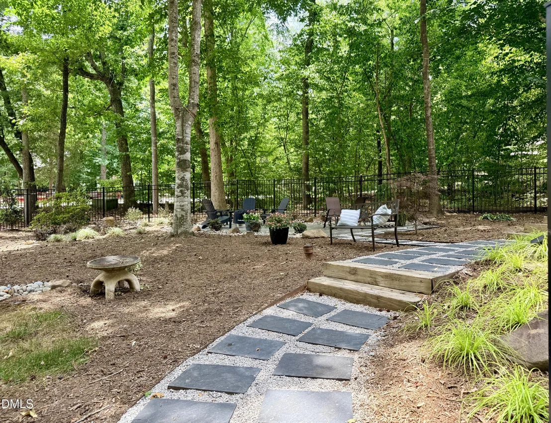 Photo of 996 Cleland Drive