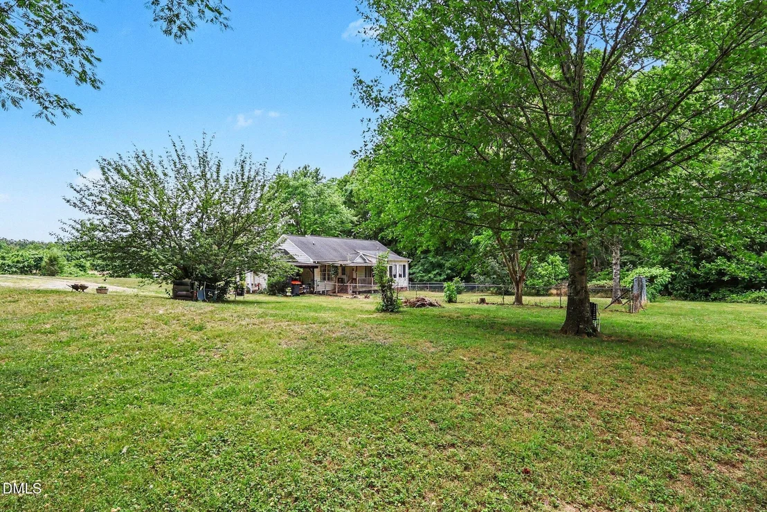 Photo of 1750 Tom Oakley Road