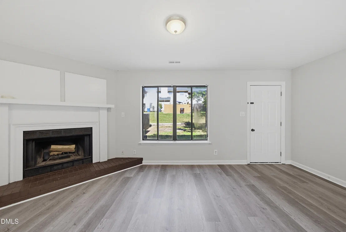 Photo of Unit B at 2402 Stadium Drive
