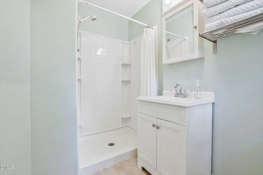 Photo of 6424 Amhurst Road