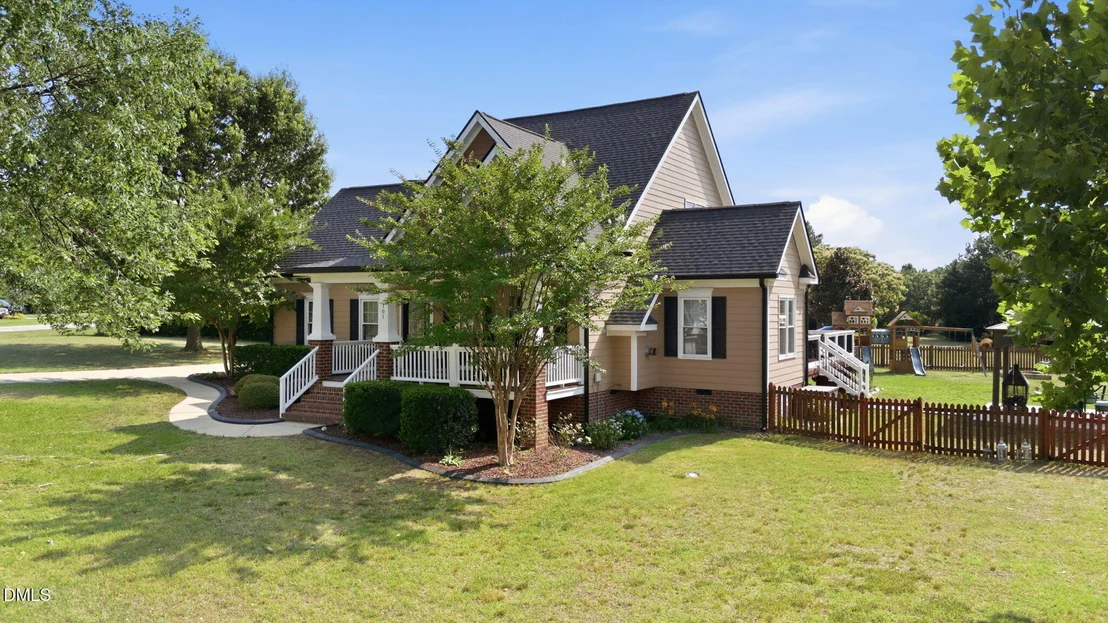 Photo of 101 Caledonia Lane