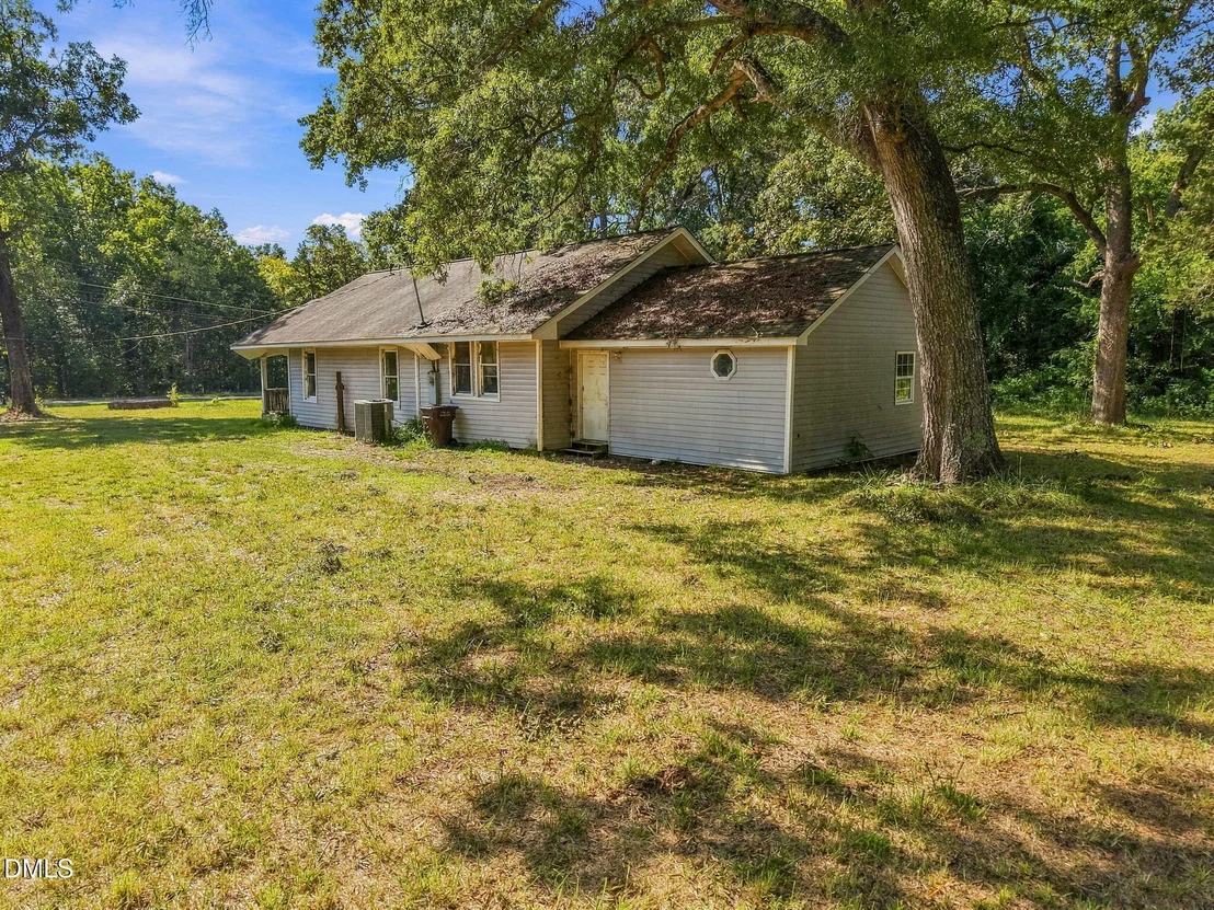 Photo of 421 Infinity Road