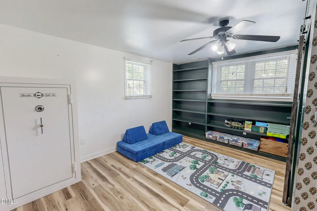 Photo of 1641 Oak Grove Road
