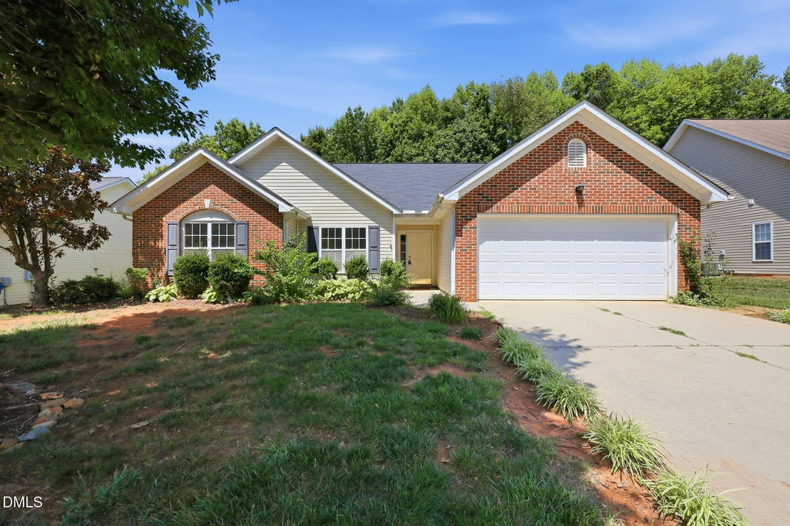 Photo of 514 Walnut Crossing Drive