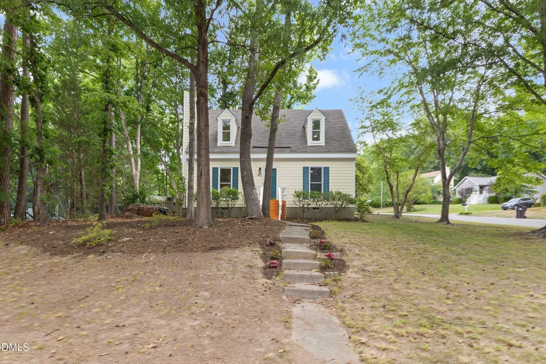 Photo of 1412 Valley Run