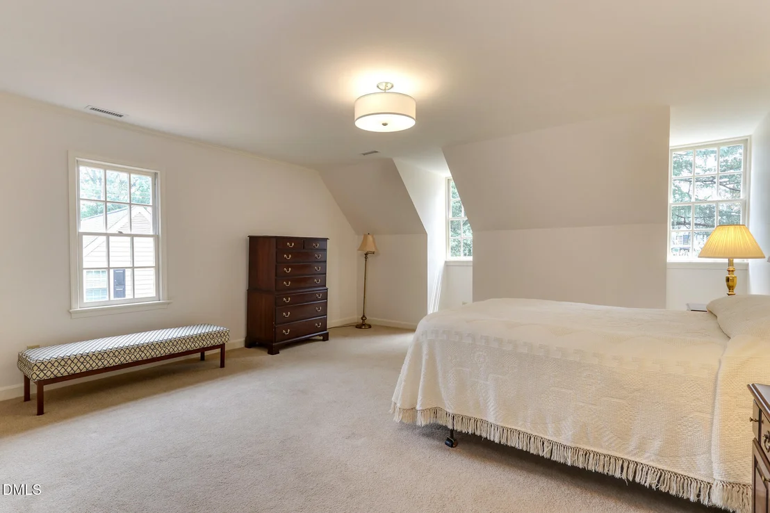 Photo of 3102 Eton Road