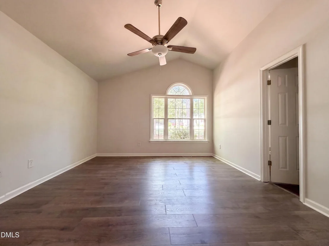 Photo of 576 Sunray Drive