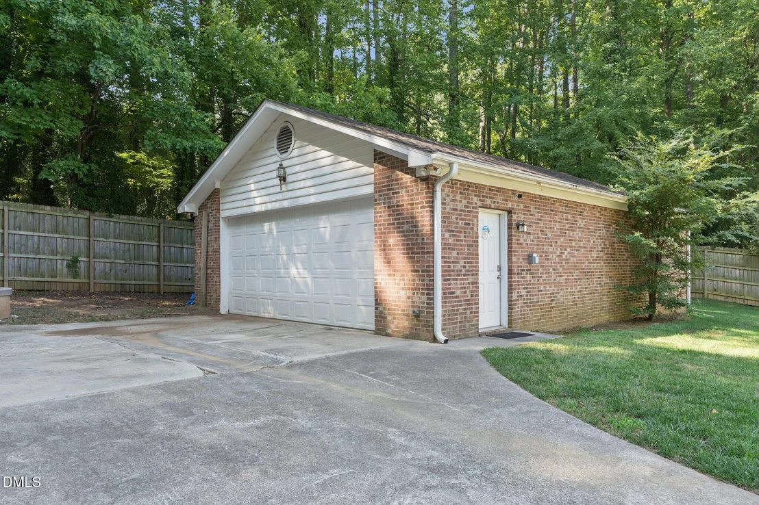Photo of 2103 W Marilyn Circle