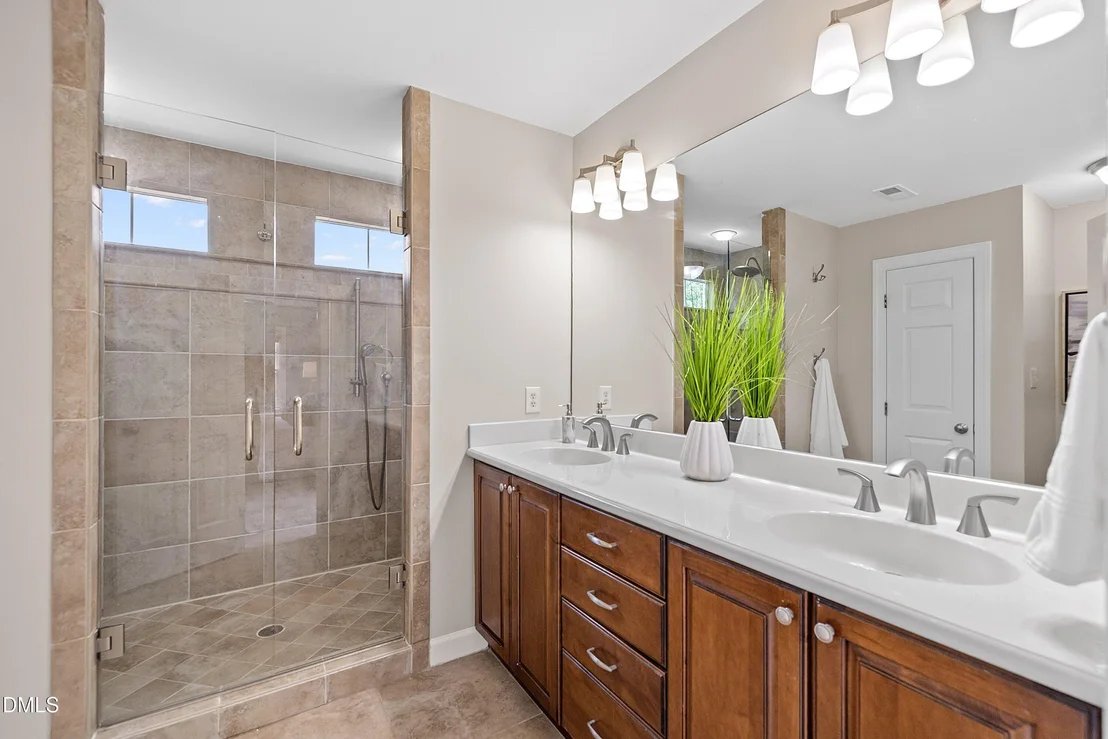Photo of 100 Robbins Reef Way