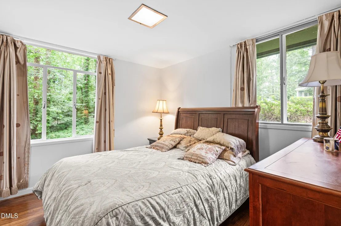 Photo of 425 Brookside Drive