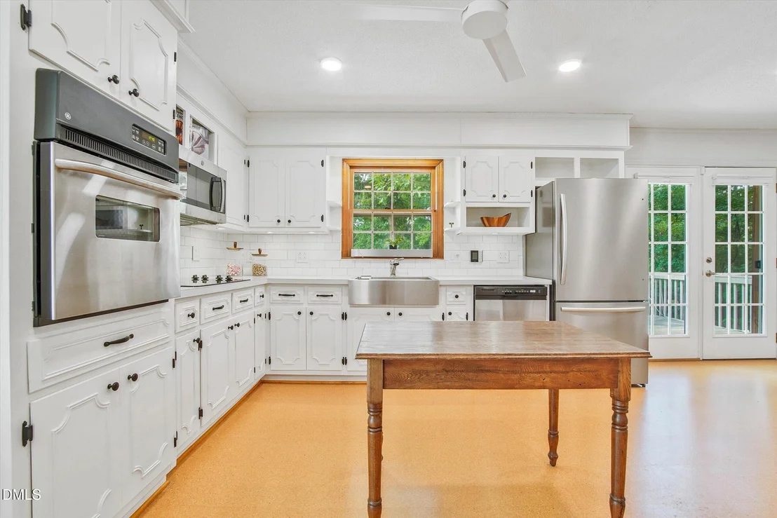 Photo of 6424 Amhurst Road