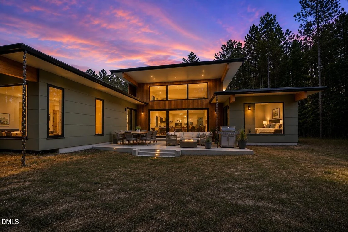 Photo of 4637 Array Drive