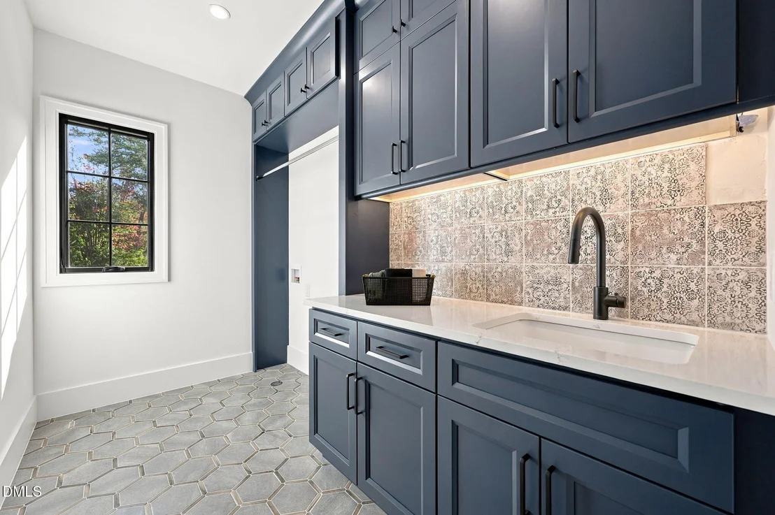 Photo of 1304 Kimberly Drive