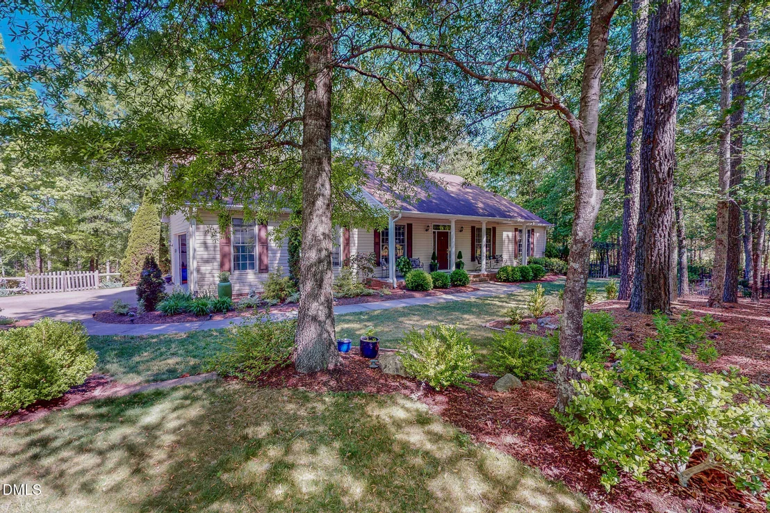 Photo of 734 Crystal Forest Drive