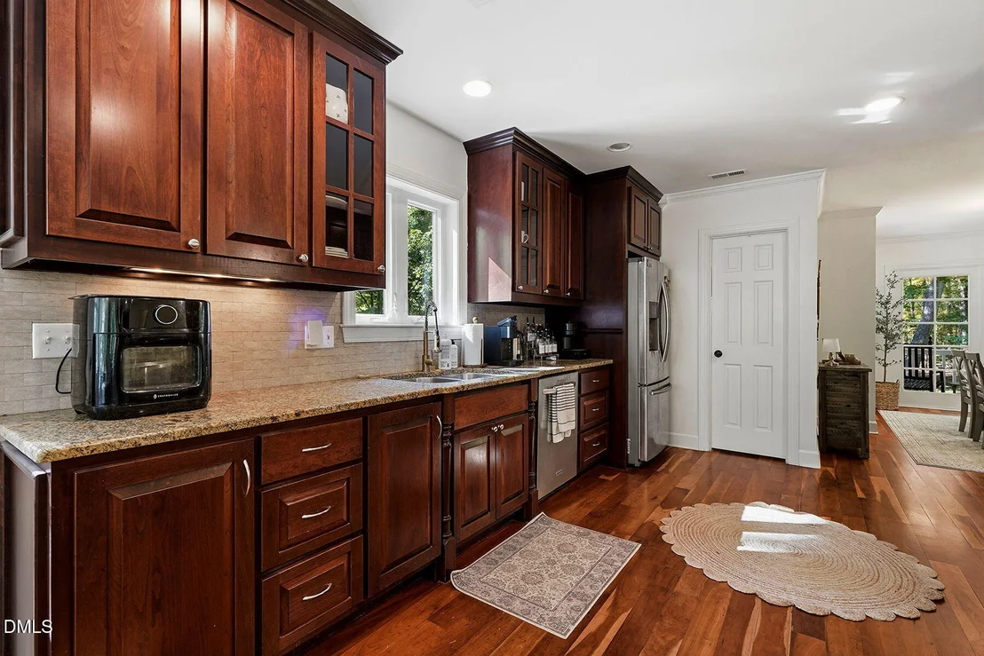 Photo of 415 River Bluff Drive N