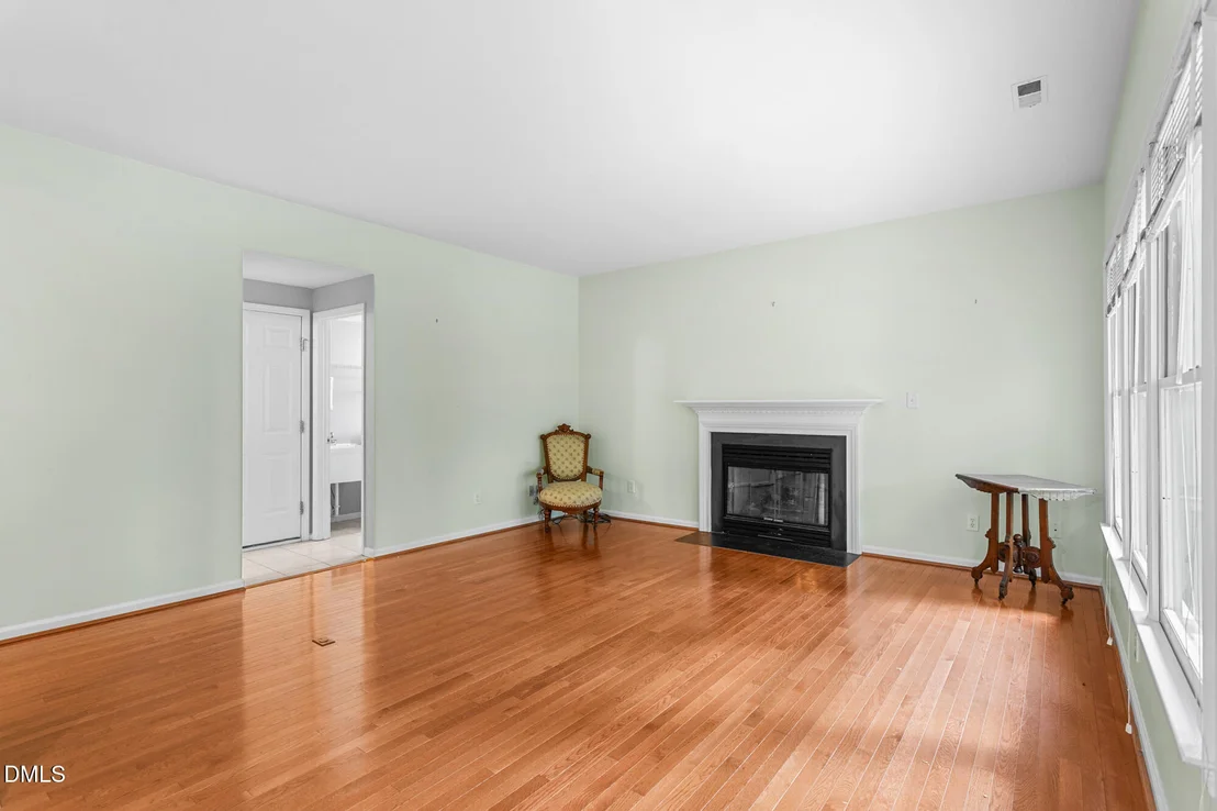 Photo of 207 Windhover Drive