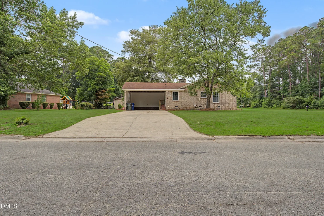 Photo of 2900 Carey Road