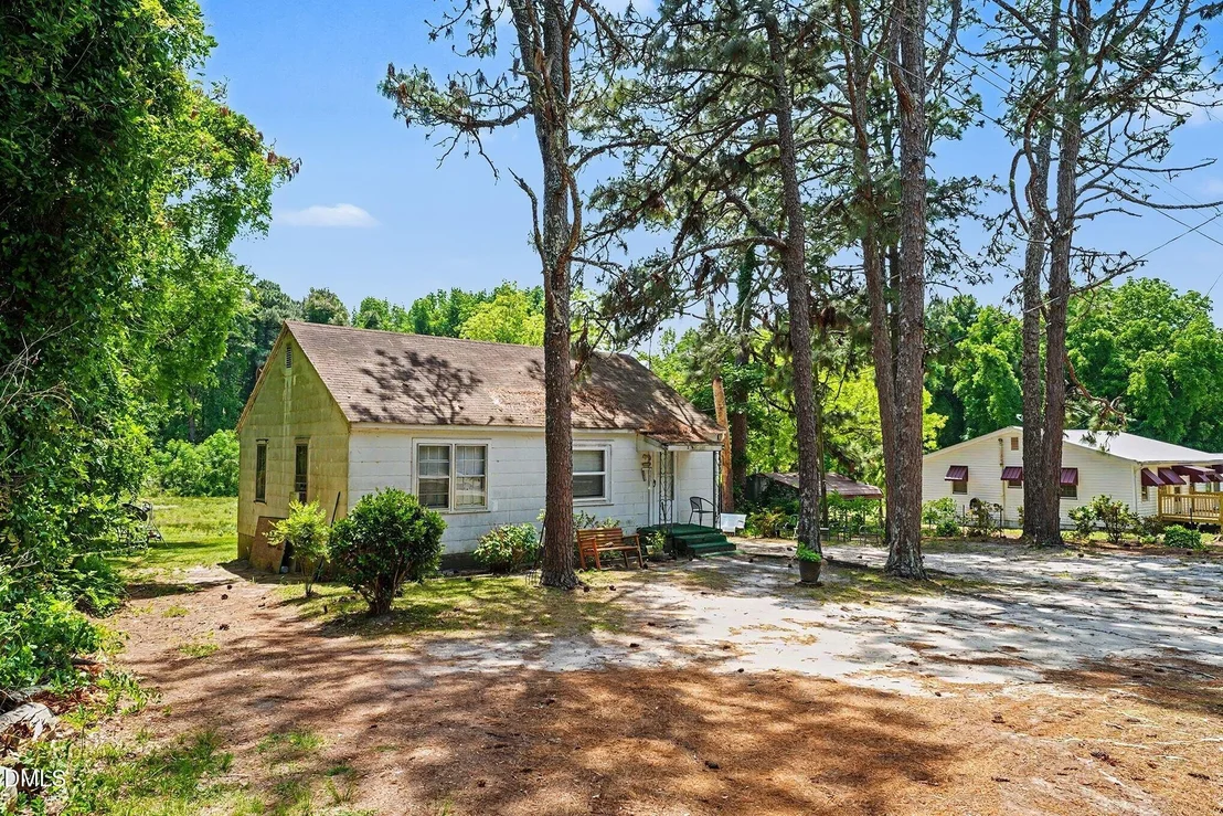 Photo of 399 Army Road