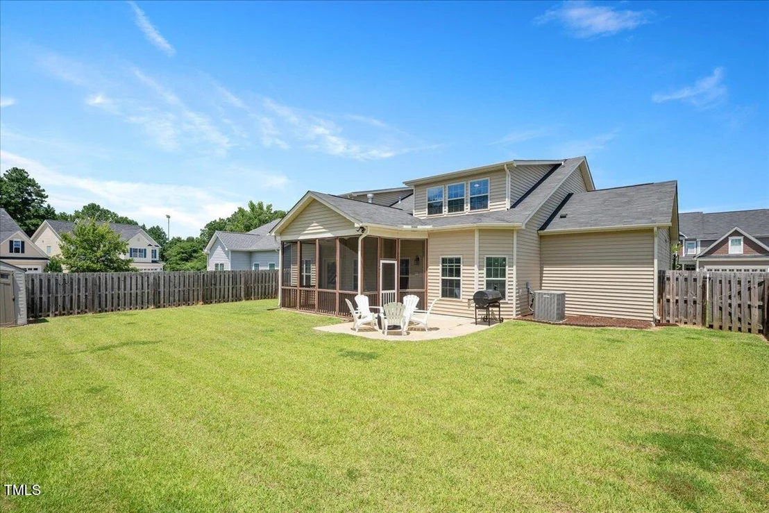 Photo of 610 Silk Tree
