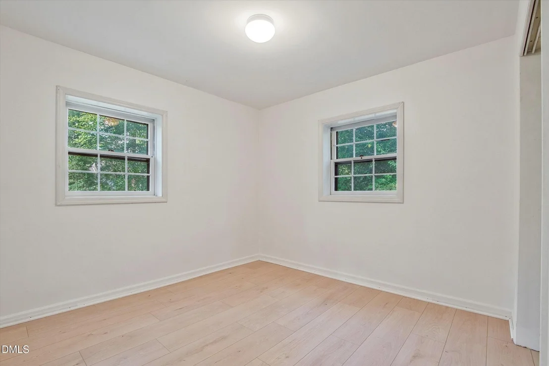 Photo of 6424 Amhurst Road