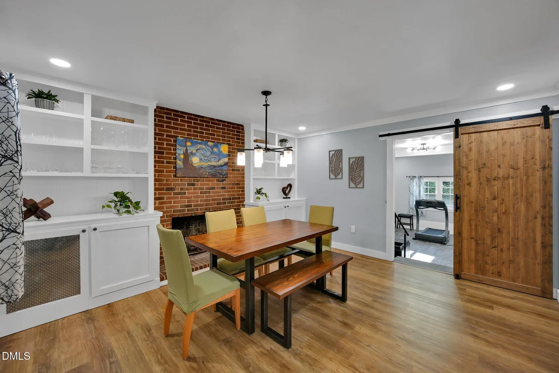Photo of 5920 Whittier Drive
